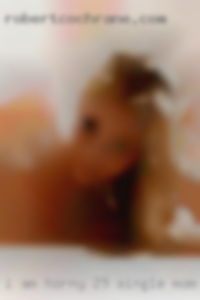 I am horny 29 single mom of 3 beautiful s..