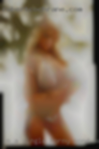 I'm a Single Horny pond woman.