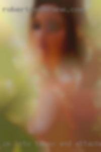 I'm into taboo and attached looking women in New Mexico.