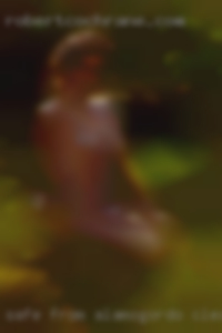 Safe from Alamogordo, clean, fit professional nude girls male.